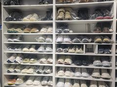 -京伟修鞋洗鞋奢侈品皮具护理店