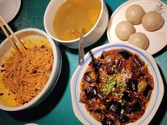 -锅碗瓢盆·重庆本土菜(南坪东东摩店)