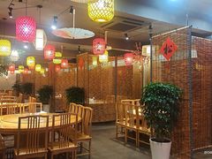 -头上红煨盐鸡·非遗院子餐厅