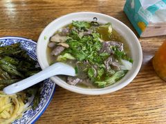 -杨三娘跷脚牛肉(羊子山西路店)