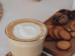 香草拿铁-CAKE WANG千层制造所(省府店)
