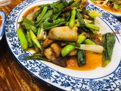蒜苗回锅肉-雨田饭店(华兴东街店)