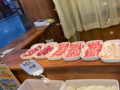-天成·潮州牛肉脆肉鱼生蚝自助火锅