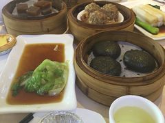 -方鼎食府