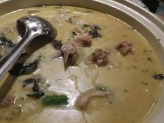-丹江口渔村·湘味厨房(桃园店)
