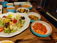 -明洞阿姨·韩式酱蟹烤肉·创意料理(三元桥店)