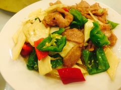 -余杨鸭鸭餐厅