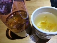 -洪氏嗨捞·广东猪肚鸡·椰子鸡火锅(西咸万象城店)