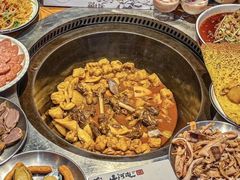 -山河屯铁锅炖·非遗铁锅炖(华强北店)