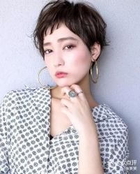 -审美HAIRSALON
