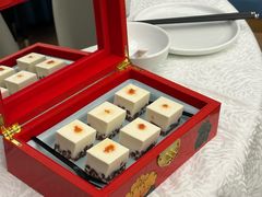 -品海楼·大连海胆锅贴馆(东港店)