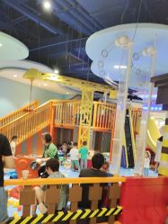 -MELAND CLUB亲子乐园•派对(虹桥万象城店)