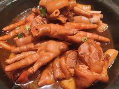 砂锅焗猪蹄凤爪-吕氏焗小鲜•海鲜青岛菜(八大关店)