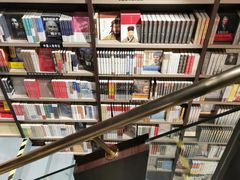 -钟书阁(群光广场店)