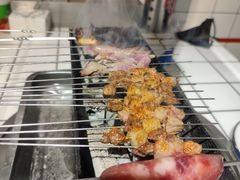 -喜悦小串丹东小黄牛海鲜烧烤大排档(民主广场店)