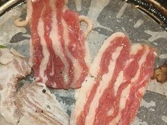 -金滏山烤肉·海鲜·火锅自助餐厅(襄阳万达店)
