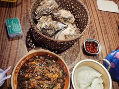 -蚝堡海鲜·威海菜·海肠捞饭·烧烤·亚洲吃蚝公司(幸福门店)