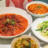 🦚满满的蒂芙尼蓝的孔雀川菜也太浪漫了