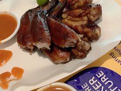 -东海岸人工湖美食村