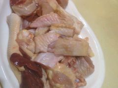-悦牧·酸汤牛肉火锅(沃尔玛店)