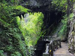 -龙水峡地缝景区