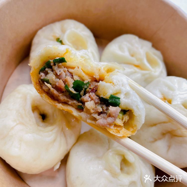 成都夜包子！排队3小时也要吃！