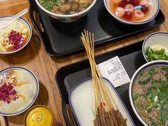 -云阿蛮云南生烫牛肉米线(奉贤路店)