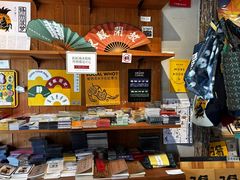 -钟书阁(珍园店)