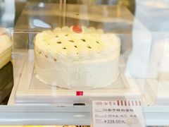 -红宝石·鲜奶小方·海派西点房(南丹店)