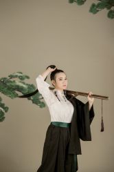 -盘子女人坊古装写真摄影(厦门总店)