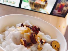 -津椰本·海南正宗椰奶清补凉(店一店)