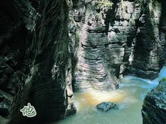 -蝶舞清江·恩施地心谷景区