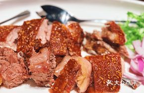 Hotan Stew-Grilled Naan Pit Meat