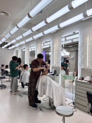 -Z.X HAIR SALON张新美业