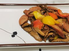 烟笋炒腊肉-天龙宝严素食馆(大兴善寺店)