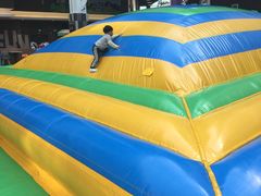 -蒙特利亲子乐园