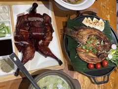 -老滇山寨•云南特色菜•地方菜•民族风情歌舞表演(金碧店)