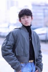 -一家只做男发烫染的店