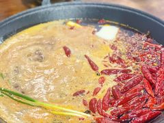 -黄潇洒老火锅(九眼桥宏济巷店)