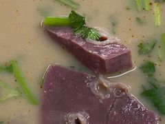 羊杂汤-宝瑞门钉肉饼店