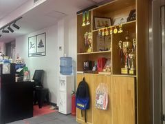 -adidas壹跆运动馆(世纪经贸大厦店)