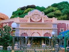 -上海迪士尼度假区