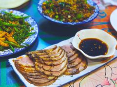 三少酱肘子-娄三少·老北京春饼烤鸭家常菜(方庄店)
