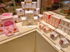 零售区-好利来(七宝领展广场店)