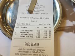 -Majestic Café