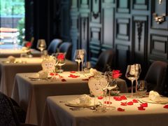 -弦月窗LUNETTE BY AMANDA(复兴路店)