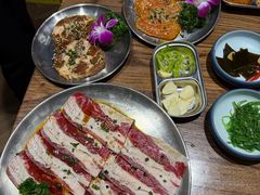 -明洞阿姨·韩式酱蟹烤肉·创意料理(三元桥店)