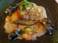 -La Mer Restaurant & Lounge