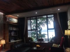 -城墙外BAR