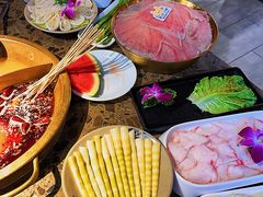 -小龙坎老火锅(滨江店)